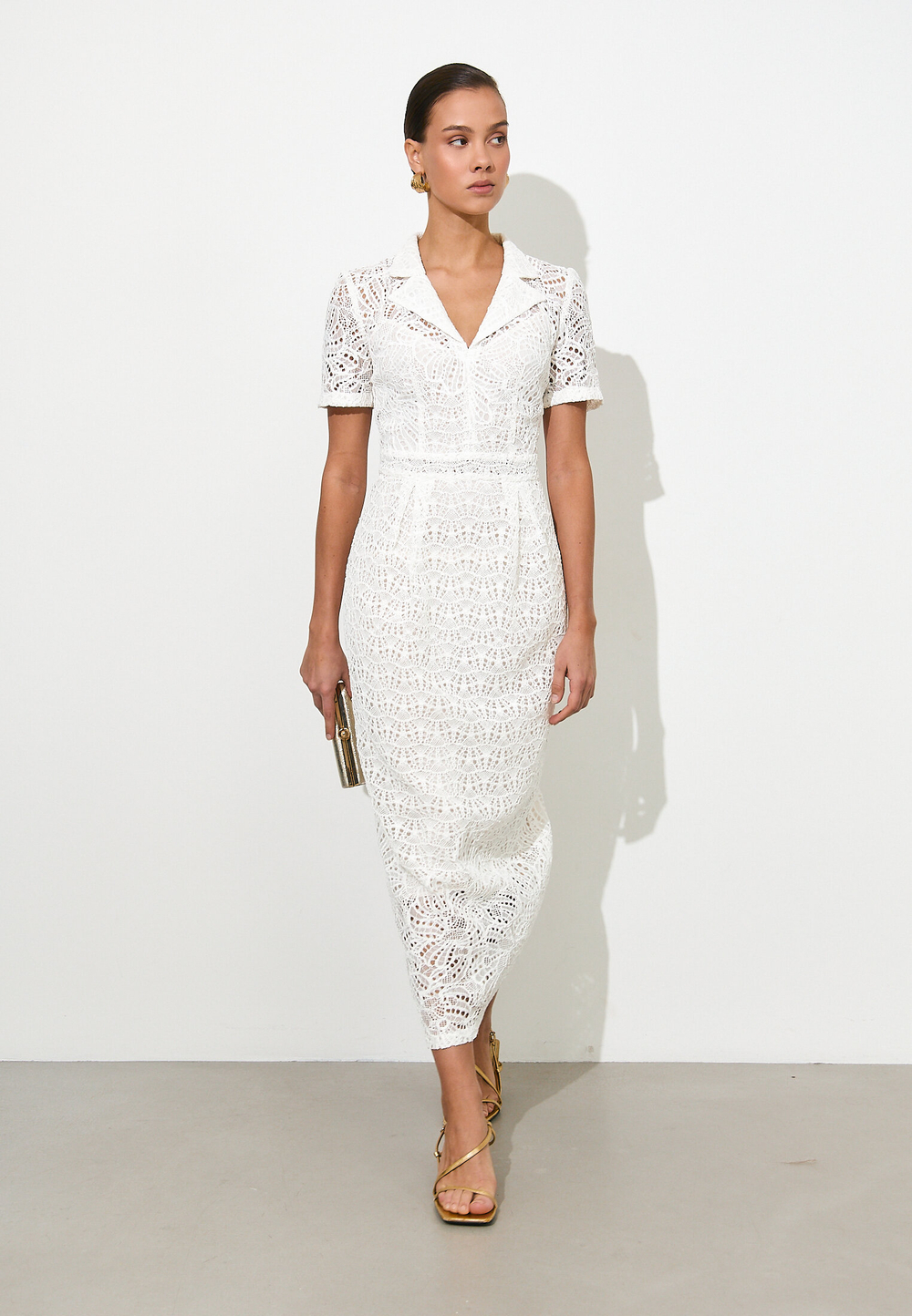 Платье-тюльпан из кружева, молочное