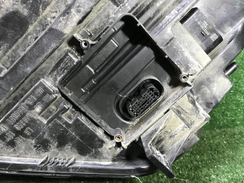 Фара правая Audi Q5 2 80А (2017-2020) LED