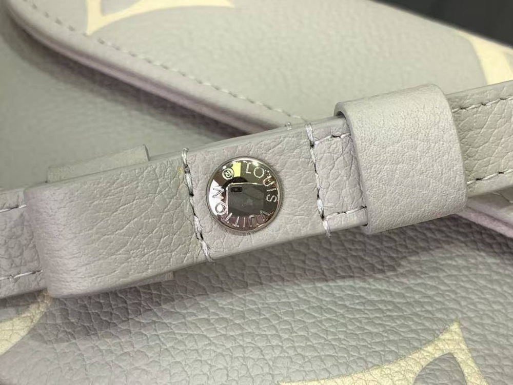 Сумка Louis Vuitton
