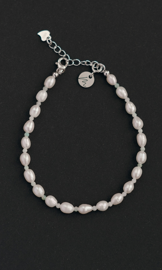 Браслет "Memo about Summer" из жемчуга рис с амазонитом, на замочке серебро 925