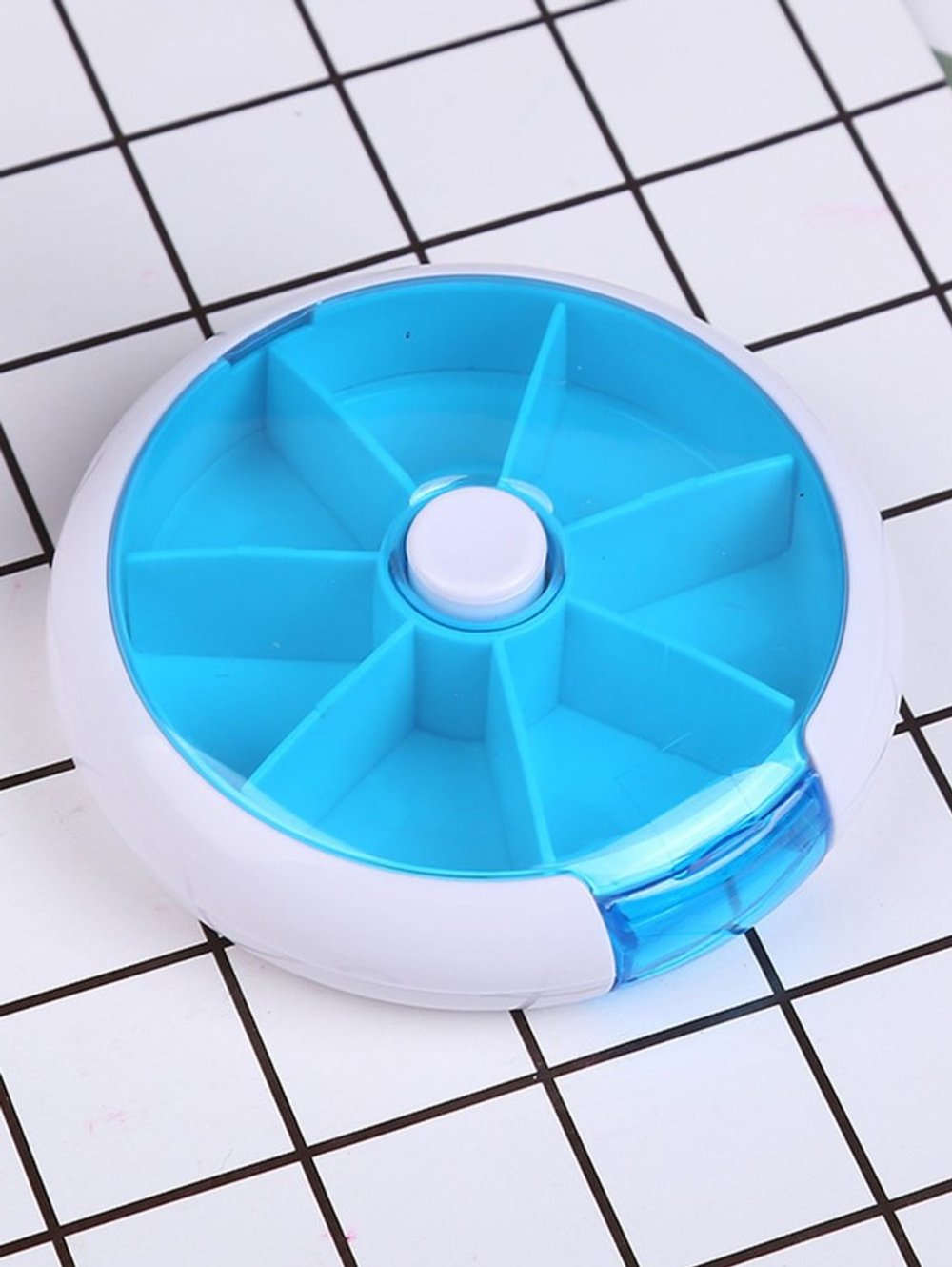 Таблетница маленькая круглая голубая (М11-026)