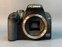 Canon EOS 1000D kit 18-55mm сломан разъем, без з/у