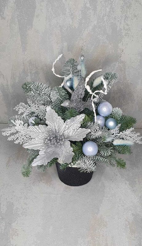 Новогодняя композиция в кашпо (НК-10)
