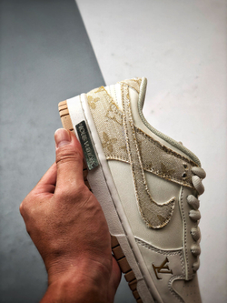 Nike Dunk Low