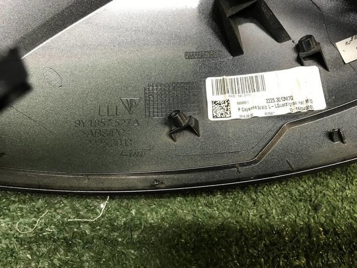 Крышка зеркала левая Porsche Cayenne 3 (17-нв)