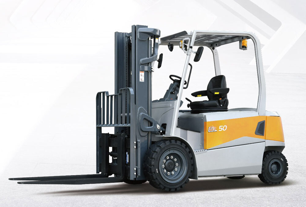 Вилочный электропогрузчик CHL 4 т 600 Ач 4 опоры