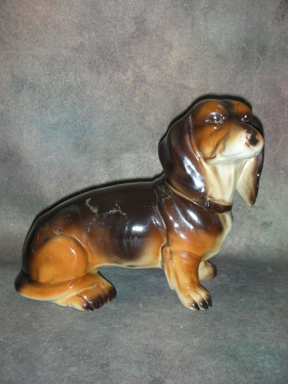 Статуэтка. Фарфор. Собака Такса. Sitzendorf. Германия