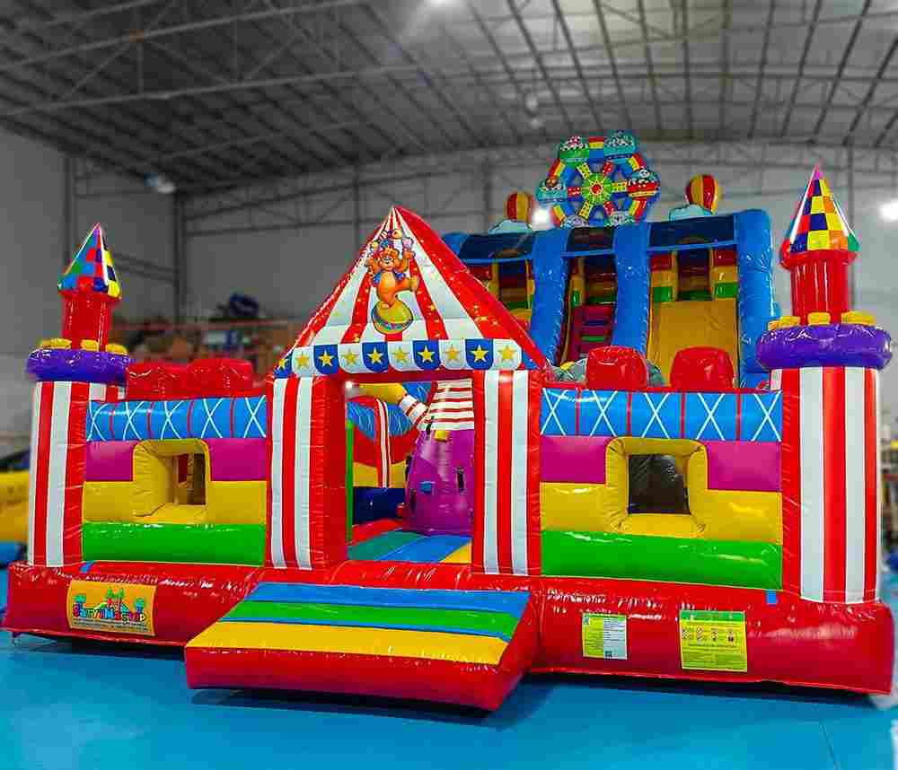 Коммерческий надувной батут «Парк развлечений 2» 12*6*7 м