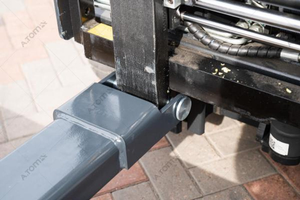 Щетка дорожная на вилочный погрузчик - EXPERT 2500