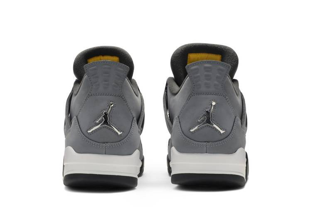 2019 cool grey 4 top