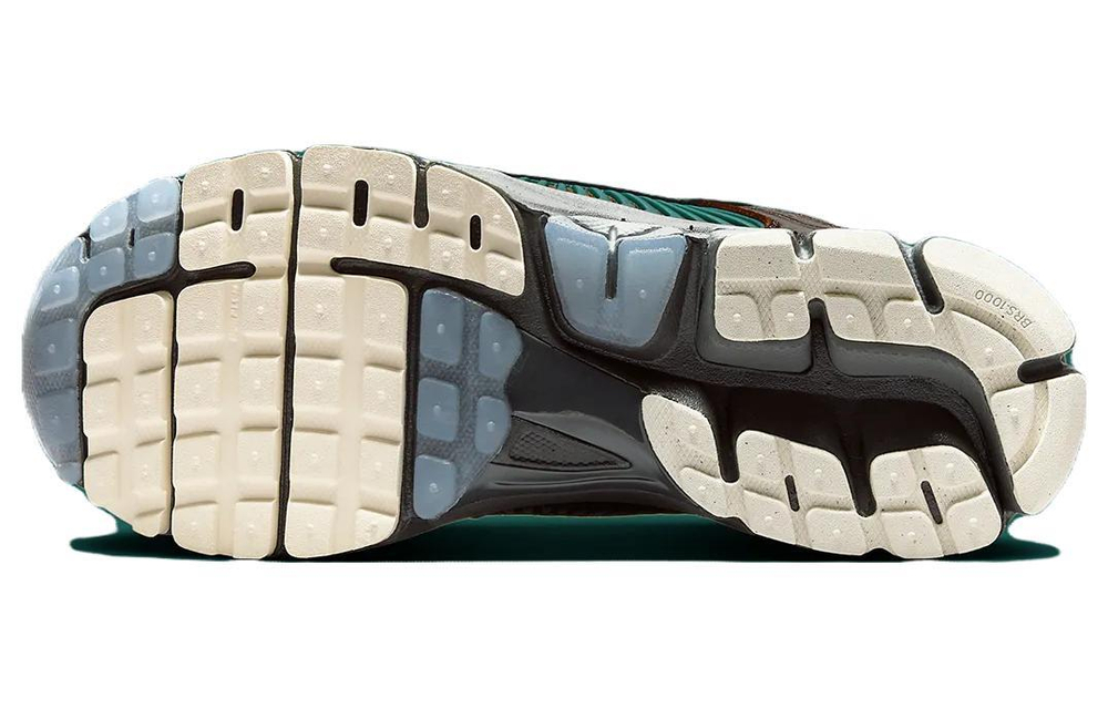 Кроссовки Nike Air Zoom Vomero 5