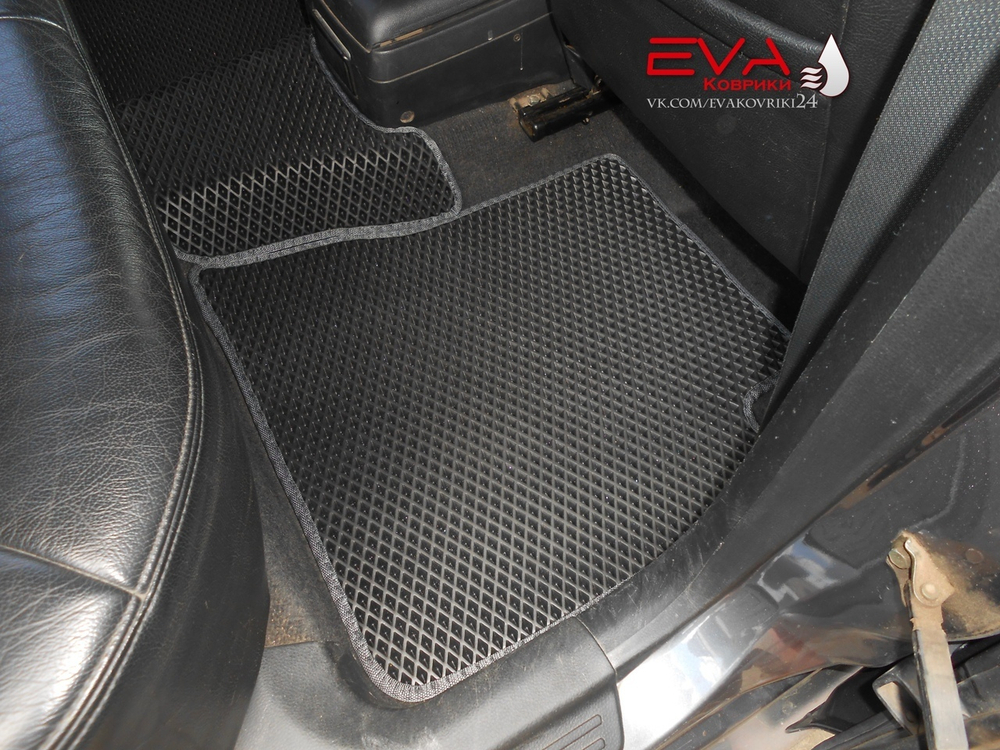 Mitsubishi Outlander 1 поколение CU0W (03.2003 - 03.2006) правый руль