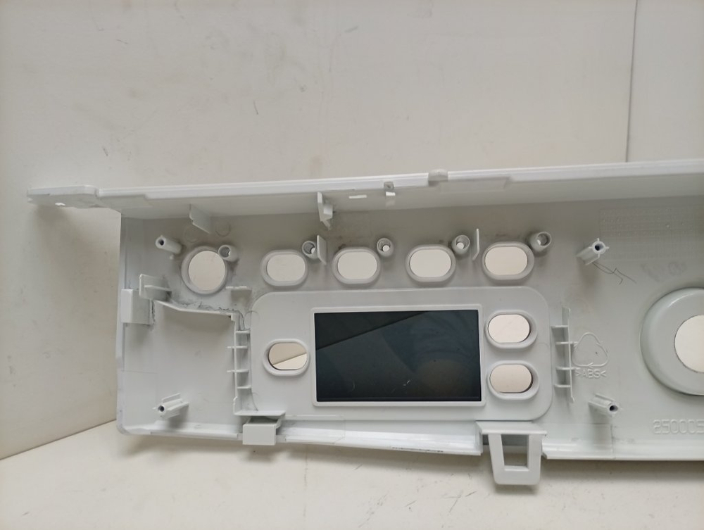 IWUE4105CIS кт64 Лицевая панель для стиральной машины Indesit 250005868 б/у