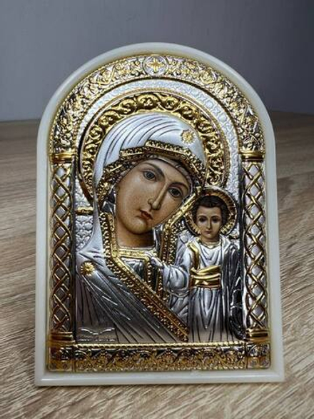 Казанская БМ, икона арочная, пластика белый 80х115