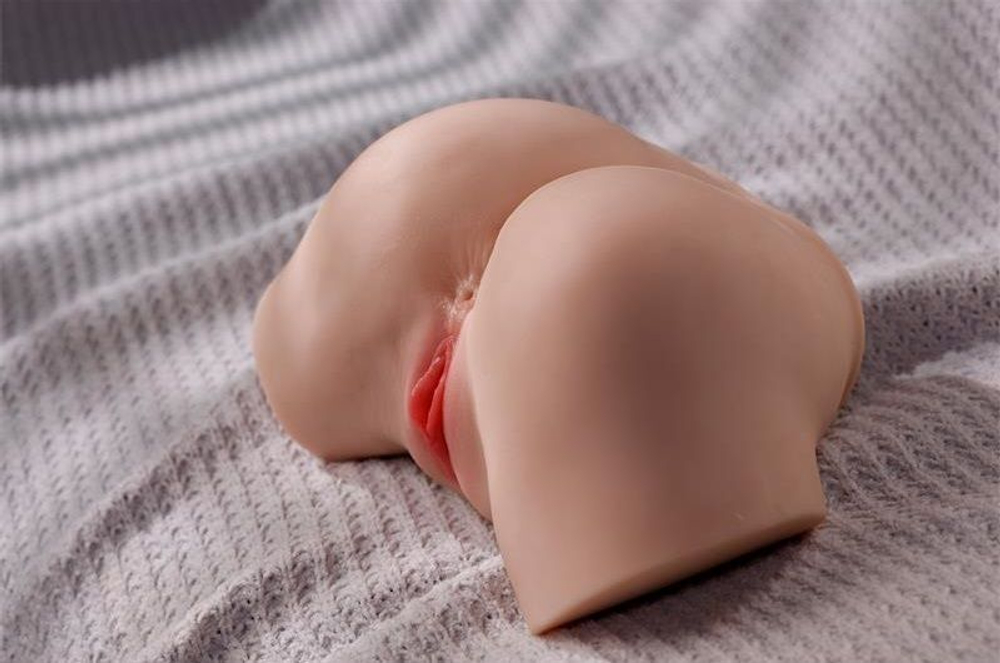 Телесный вибромастурбатор-полуторс Fennie (Цвет: телесный)