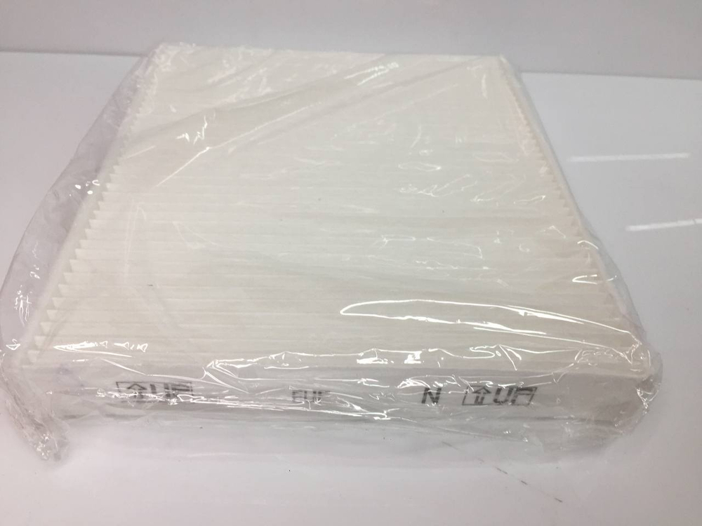 Фильтр салонный 871390K070 для Toyota Fortuner, Hilux