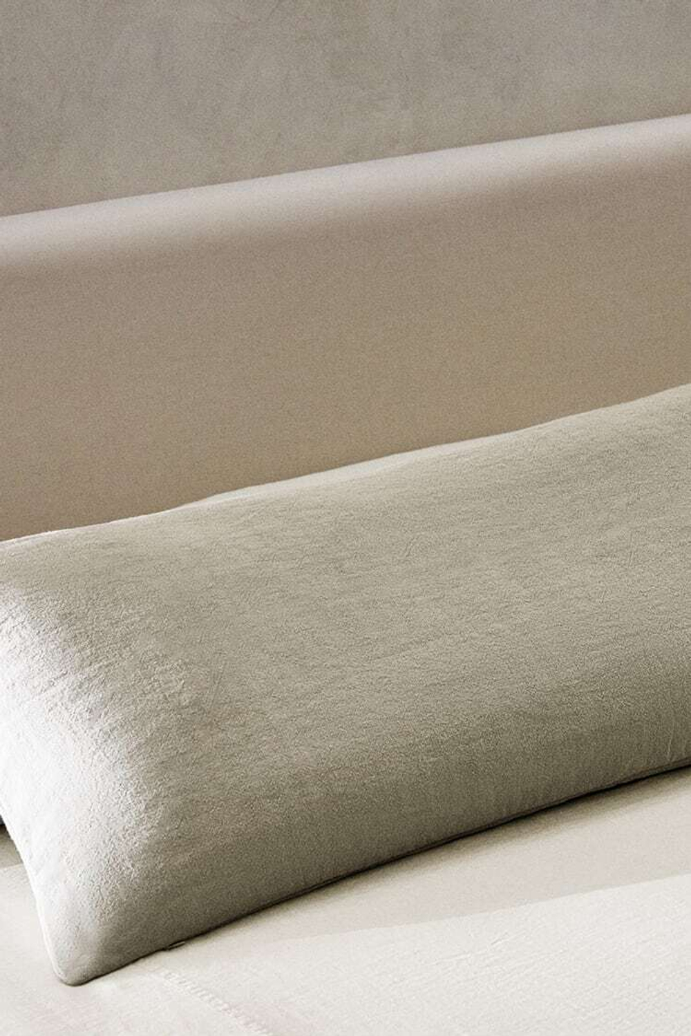 ZARA HOME ЛЬНЯНОЙ ЧЕХОЛ ДЛЯ ДЕКОРАТИВНОЙ ПОДУШКИ, СВЕТЛО-ЗЕЛЕНЫЙ