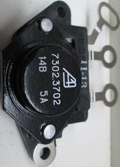 Регулятор 7302.3702 (ан. 7302.3702) напряжения напряжения Г-700,1000 14 В АЭ