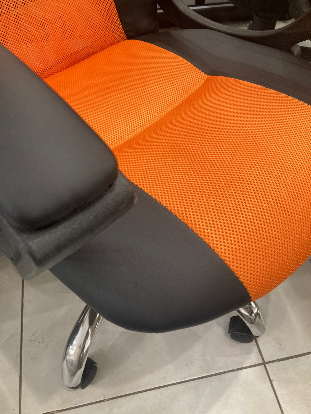 Кресло Элегант L6 сетка оранж топ-ган