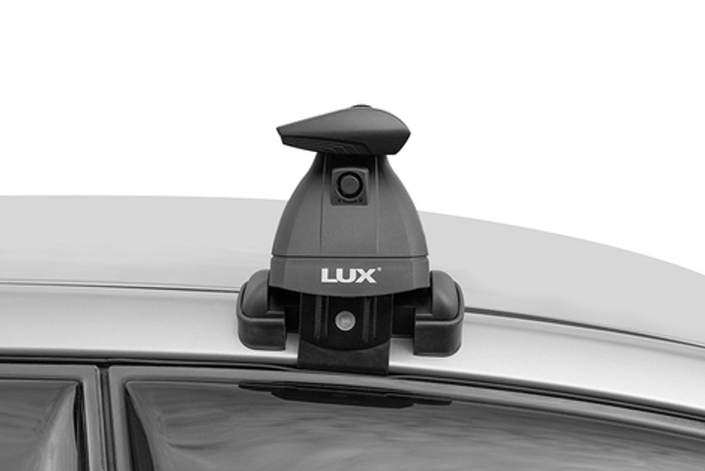 Багажник LUX БК 3 с дугами 1,2 м чёрное крыло на Kia Optima IV 2015-2022