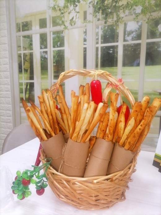 Гриссини (сырные палочки) 150 г, упаковка