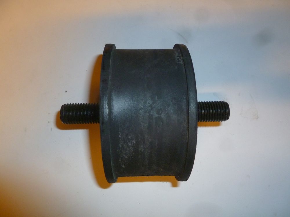 Амортизатор (100х54,2 М16х35) платформы двигателя WP-320/Shock absorber for base plate