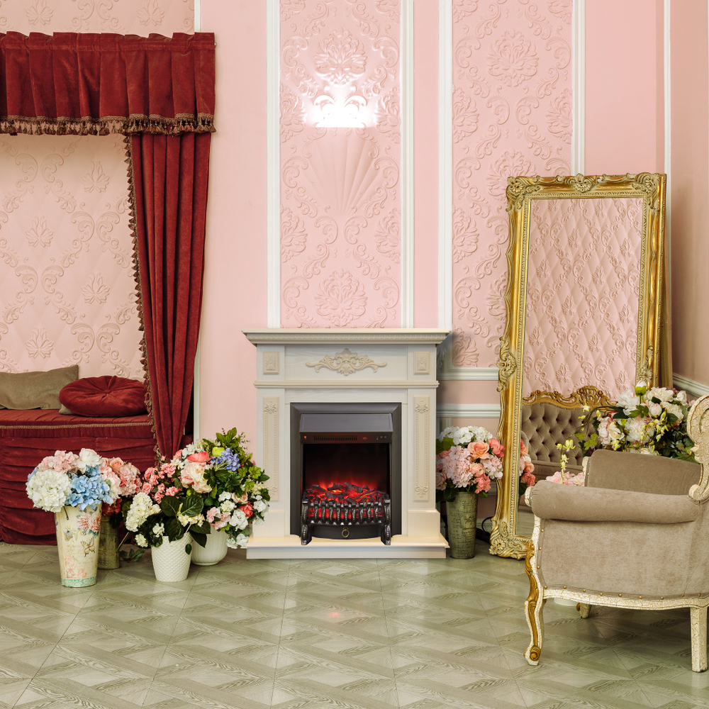 Каминокомплект Real Flame Lilian WT с очагом Fobos Lux Black (без пульта)