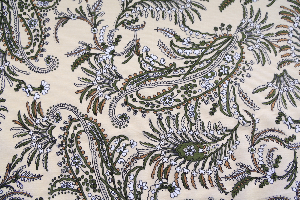 Микровельвет вышивка