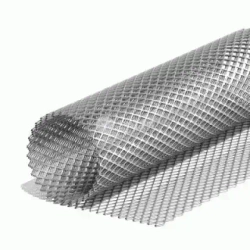 Сетка от грызунов / ЦПВС для защиты погребов, вентканалов от змей, птиц и насекомых / оцинкованная, ячейка - ромб 2х2 мм, рулон 0.5 м x 2 метра