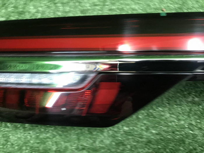 Фонарь крышки багажника Geely Monjaro (2021-н.в.)