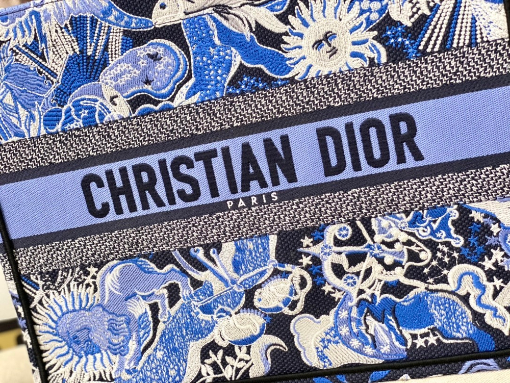 Christian Dior Book Tote 36 cm