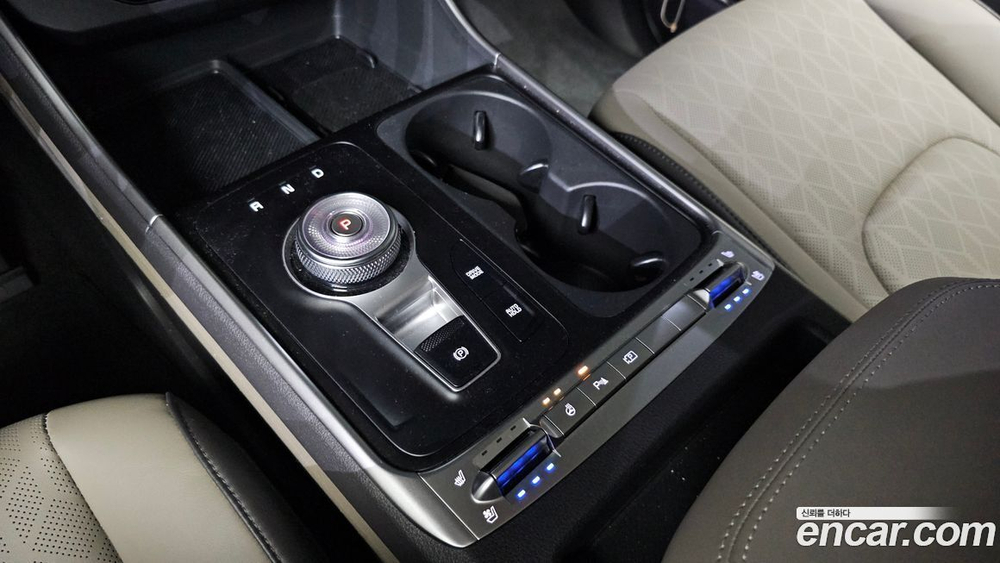 Kia The New Carnival (Sedona) 4 Generation HEV 9-и местный Prestige (01.2024)