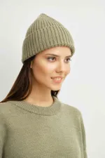 Шапка Weme вязаная оливковая