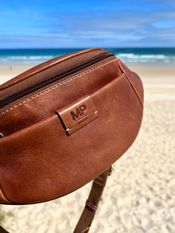 C240008 Camel - Сумка поясная MP