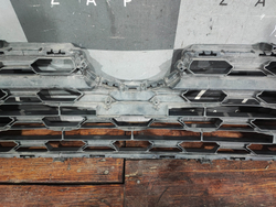 Решетка радиатора Toyota RAV4 V (XA50) 18-нв Б/У Оригинал 5311242190