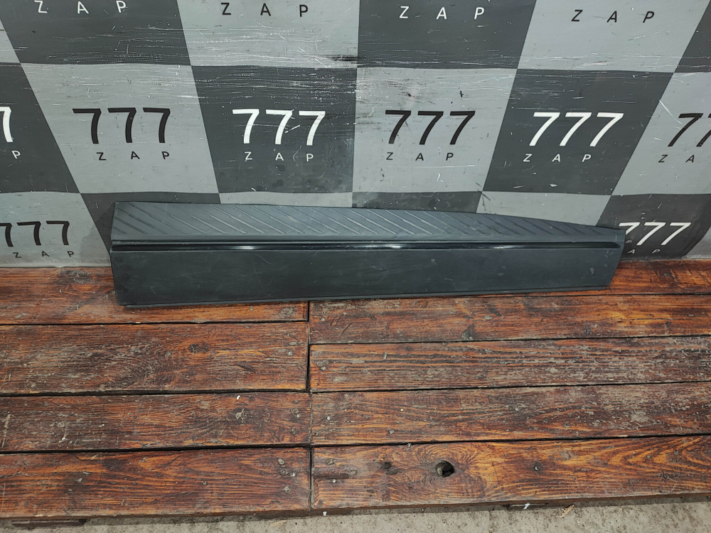 Накладка двери передней правой Jetour Dashing 22-нв Б/У Оригинал F165500220CA