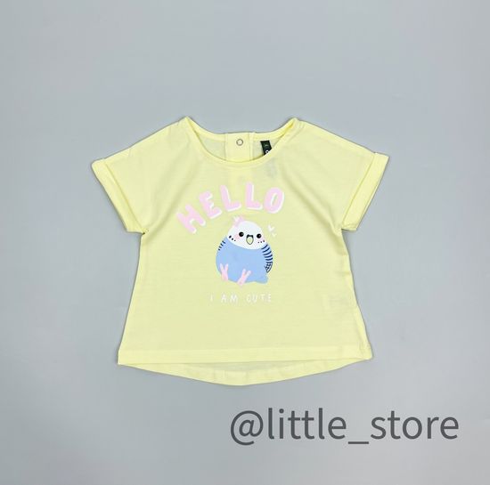 Футболка "Цветные попугайчики" хлопковая, бледно-лимонная