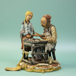 Фарфоровая мануфактура Capodimonte «В мастерской у башмачника»