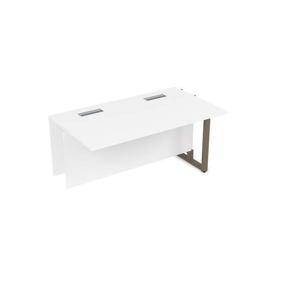 16СПС.184 Стол прямой бенч, средний модуль (1400*800*750)