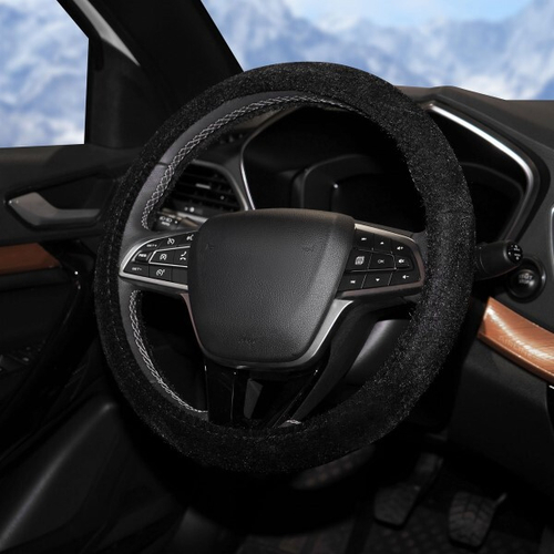 Оплетка руля M 37-38 см иск. мех черная (AIRLINE)