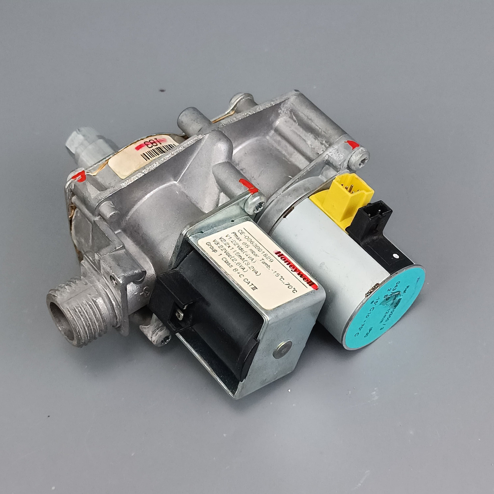 Б/У Газовый клапан для котлов PROTHERM Гепард, Пантера арт. 0020039188
