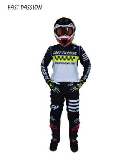 костюм кроссовый Fast Possion чёрно белый L