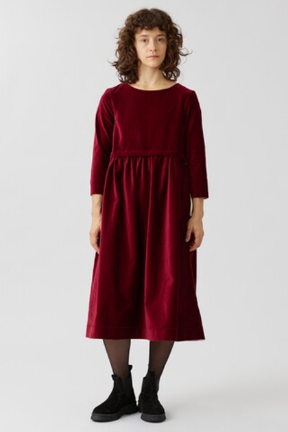 Платье с кулиской из бордового бархата