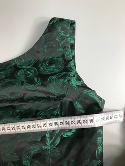 Платье Zarina эффектное, идеально для праздничных выходов и особенных поводов на 42 размер