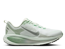 Женские кроссовки для бега Nike Vomero 18 W Светло-зелёно-серебряные