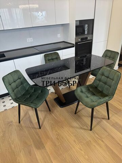 Кухонный раскладной стол "Прадо" черный мрамор и 4 стула Бостон