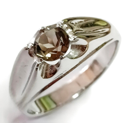 Ювелирное кольцо из серебра,вставка раух-топаз