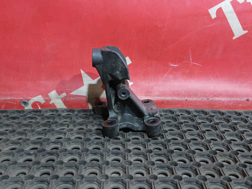 Кронштейн двигателя передний левый 2019г.