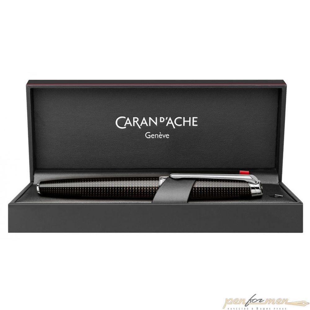 Перьевая ручка Carandache Leman de Nuit в коробке (4799.009)