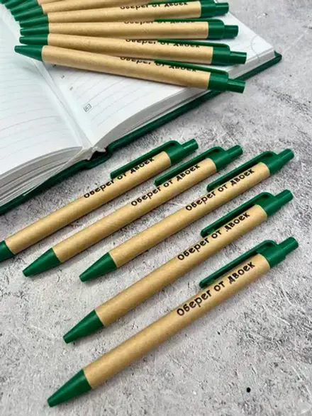 Набор бумажных ручек надписями